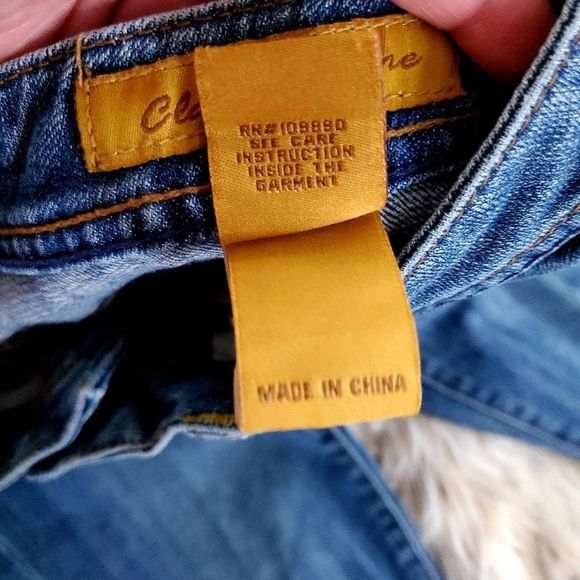 SEVEN7 DENIM JEANS IN CLASSIC FLARE MEDIUM WASH DISTRESSED TONE WITH STRETCH - Picture 5 of 11